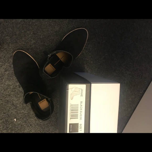 Dolce Vita perforated suede ankle boots - Picture 7 of 8